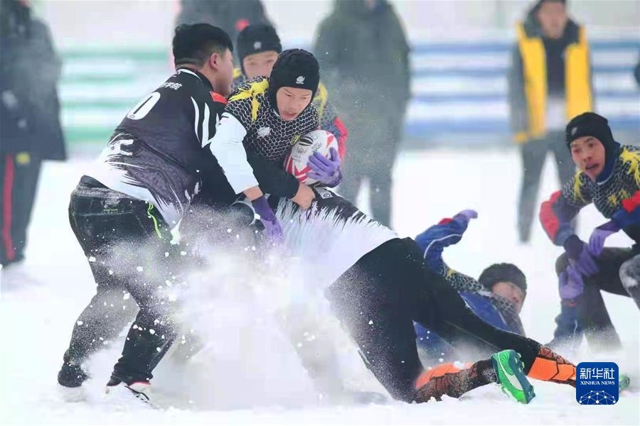 （新華全媒頭條·圖文互動）（3）愿景照進(jìn)現(xiàn)實 共赴冰雪之約——“帶動三億人參與冰雪運動”掃描