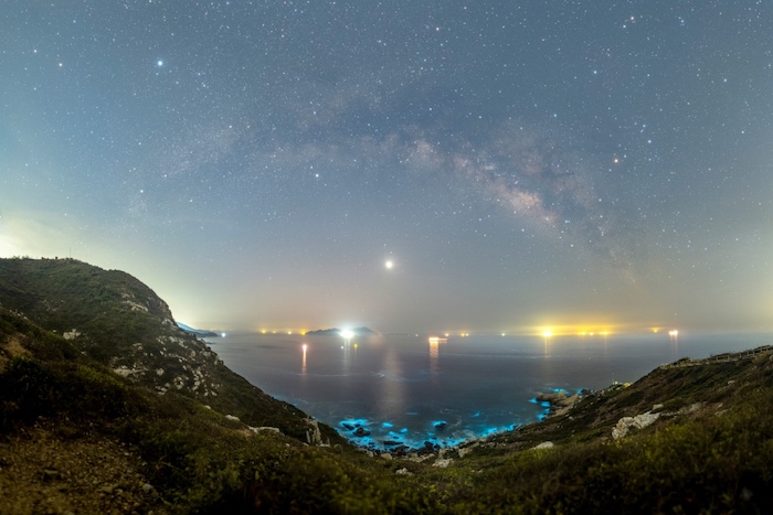 西涌國(guó)際暗夜社區(qū)夜間美景。深圳市天文臺(tái)供圖