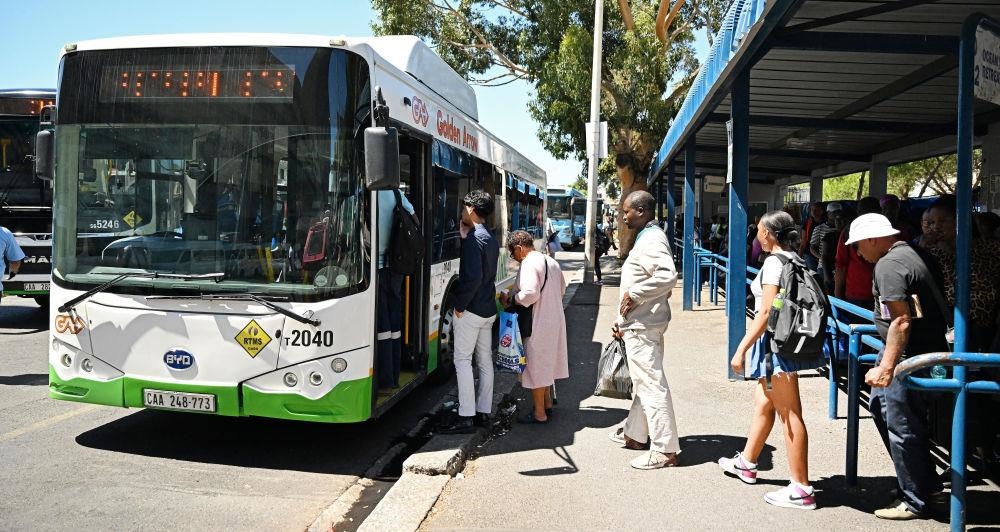 △南非開普敦街頭的中國品牌電動公交車