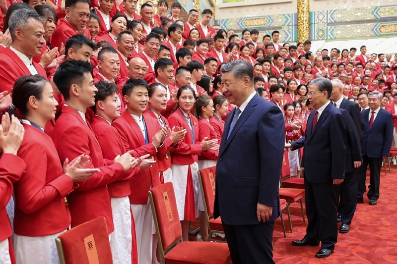 2024年8月20日，習(xí)近平總書記在人民大會(huì)堂接見第33屆夏季奧林匹克運(yùn)動(dòng)會(huì)中國(guó)體育代表團(tuán)全體成員。